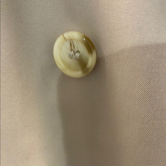 Burberry Vintage Beige Trench Coat for Women - Picture 7 of 10